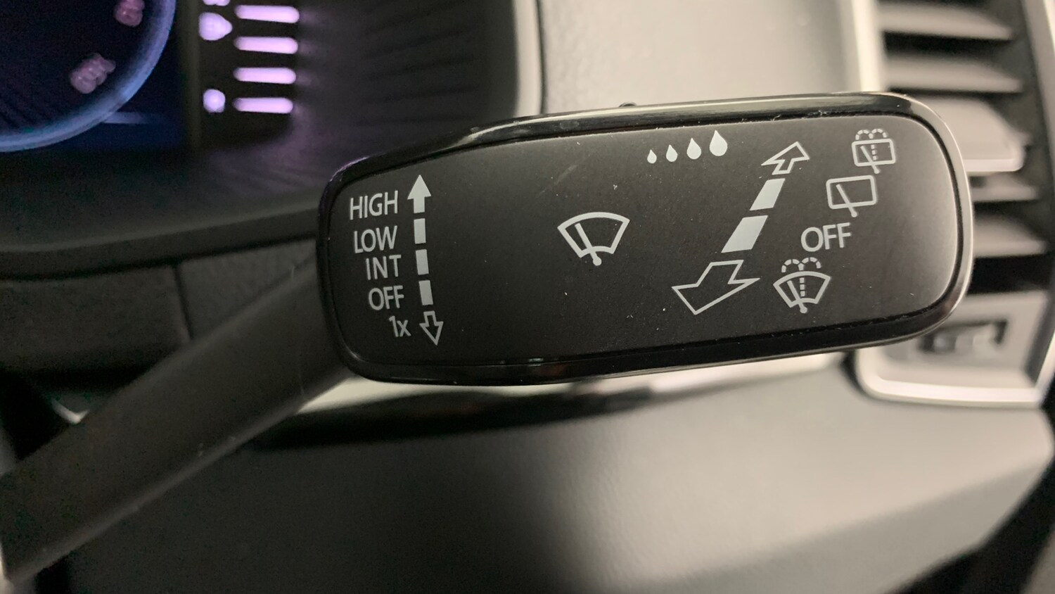 Used Skoda Karoq 2024 for sale - 76110319: Photo 37