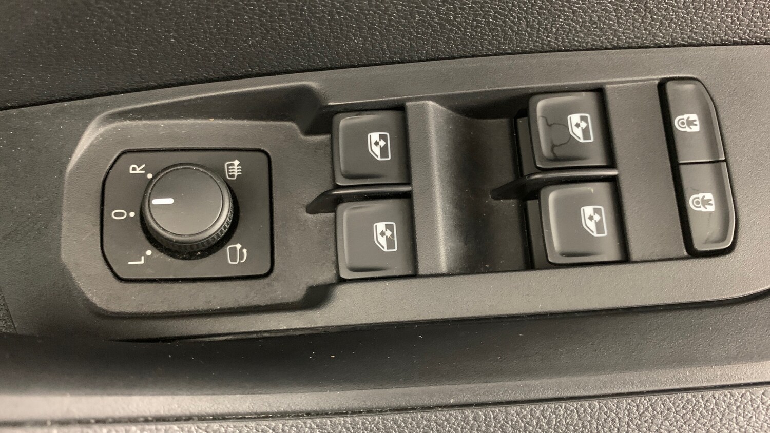 Used Skoda Karoq 2024 for sale - 76110319: Photo 38