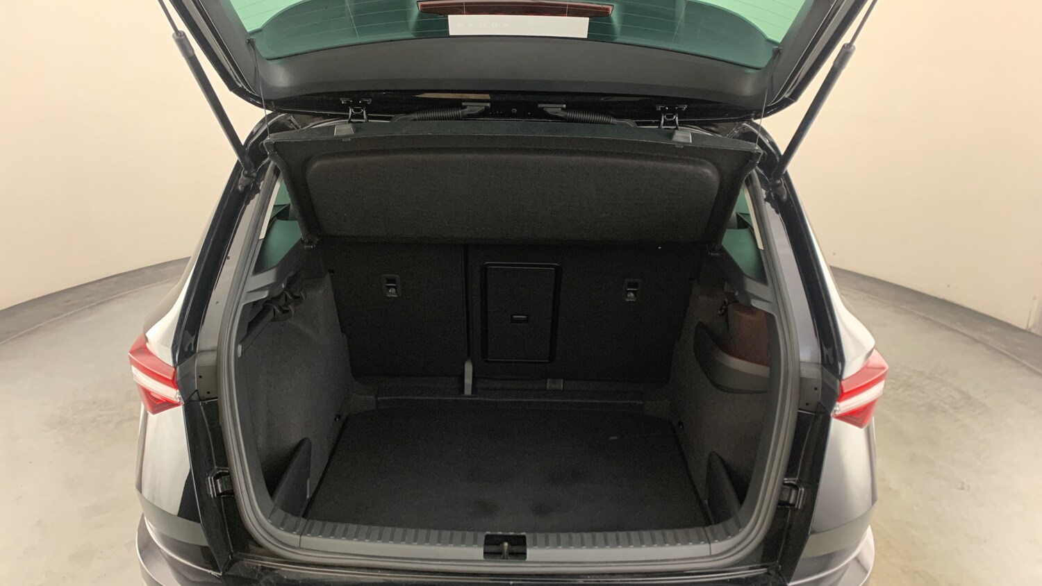 Used Skoda Karoq 2024 for sale - 76110319: Photo 5