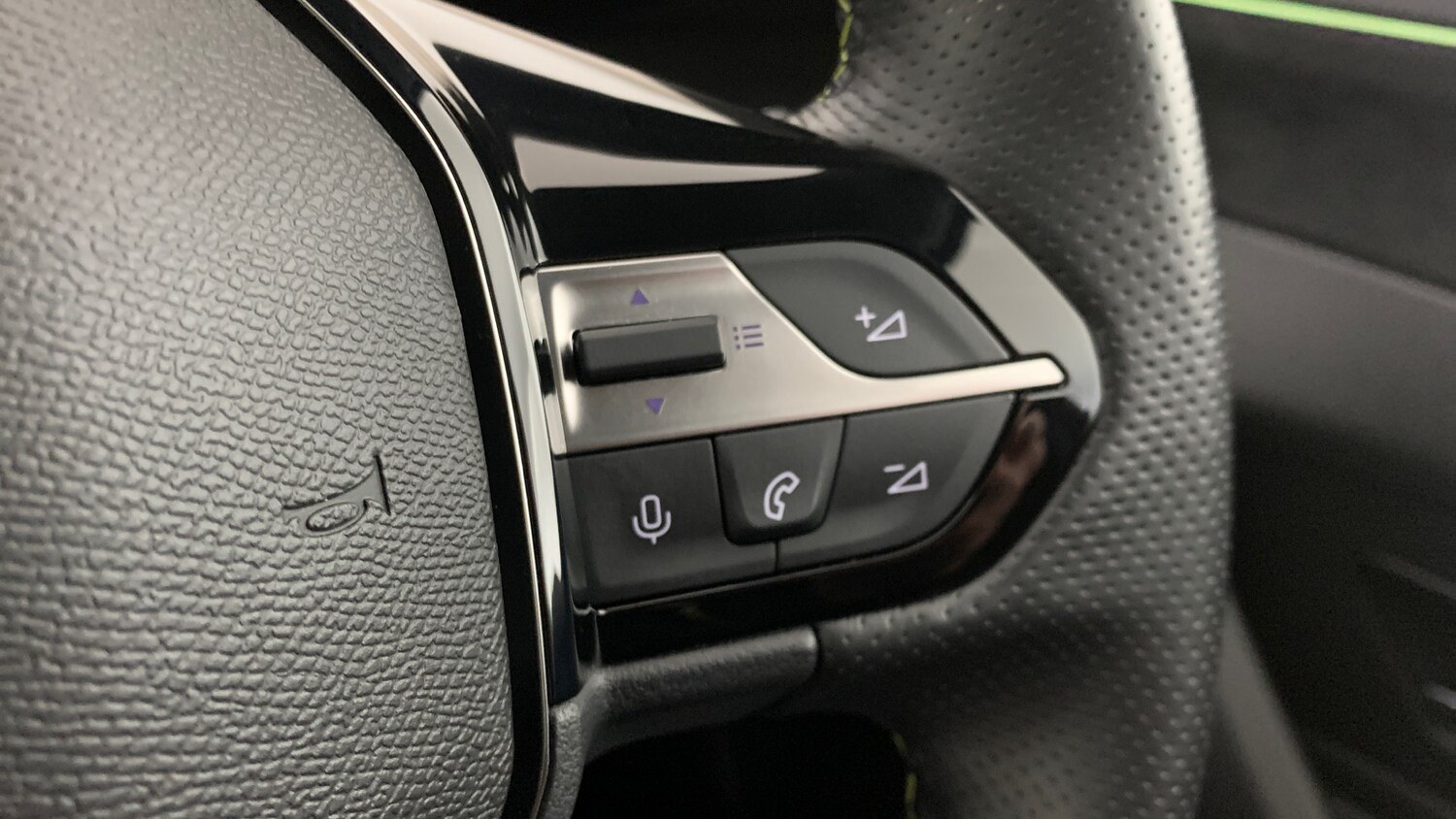 Used Peugeot 408 2024 for sale - 76110313: Photo 18