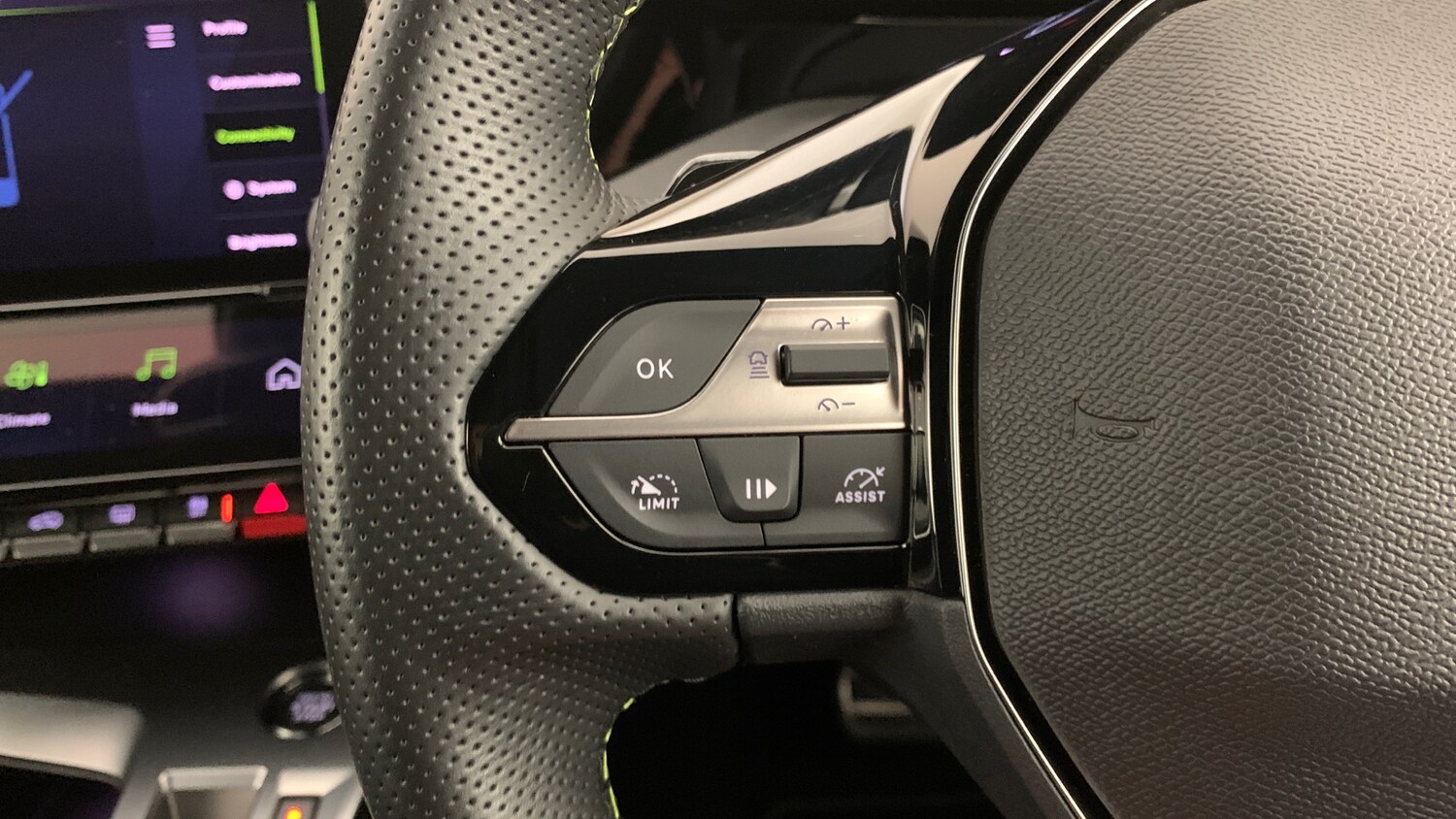 Used Peugeot 408 2024 for sale - 76110313: Photo 19