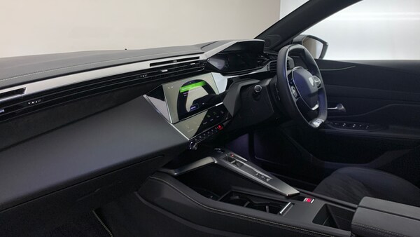 Used Peugeot 408 2024 for sale - 76110313: Photo 2