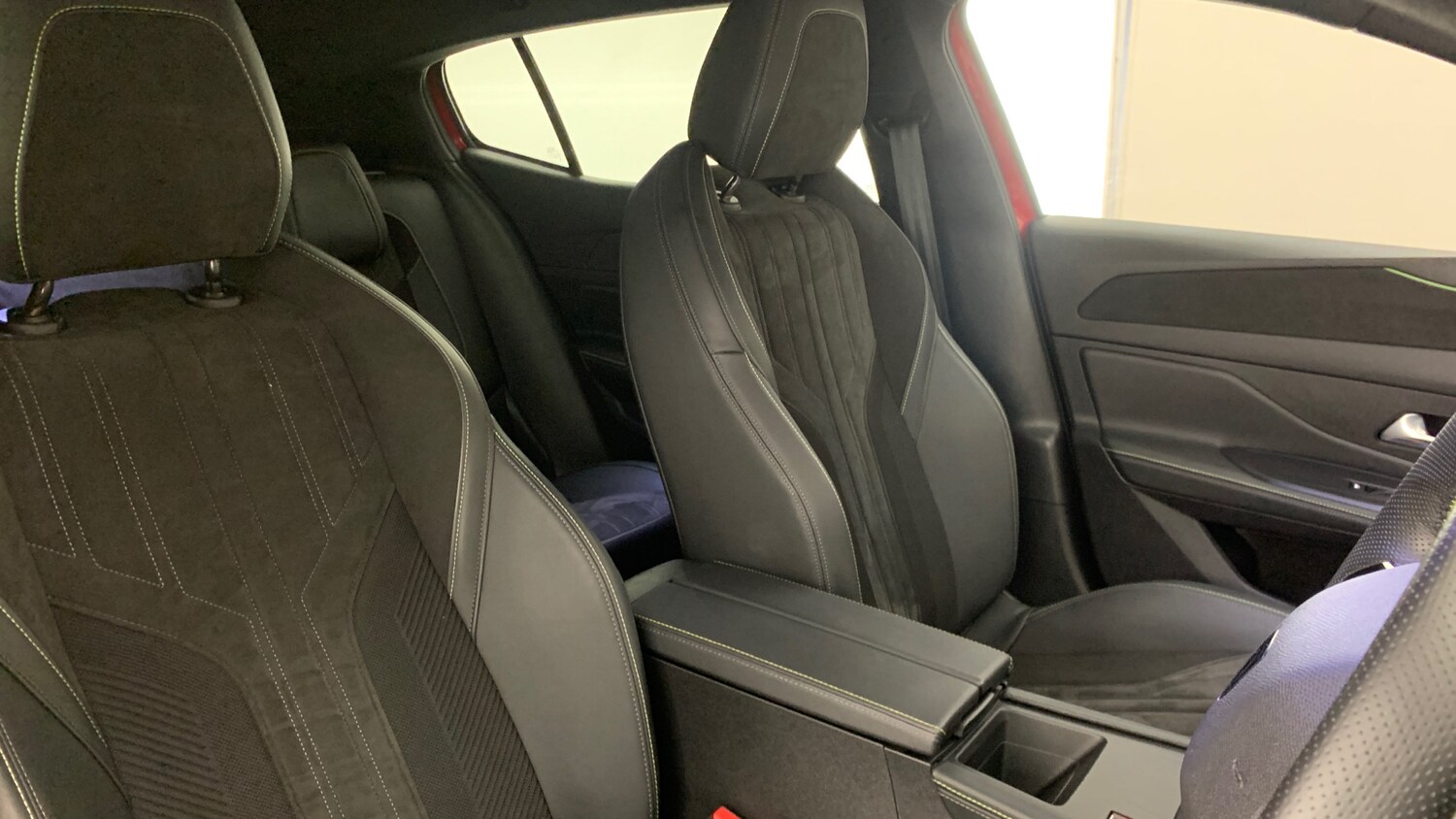 Used Peugeot 408 2024 for sale - 76110313: Photo 38