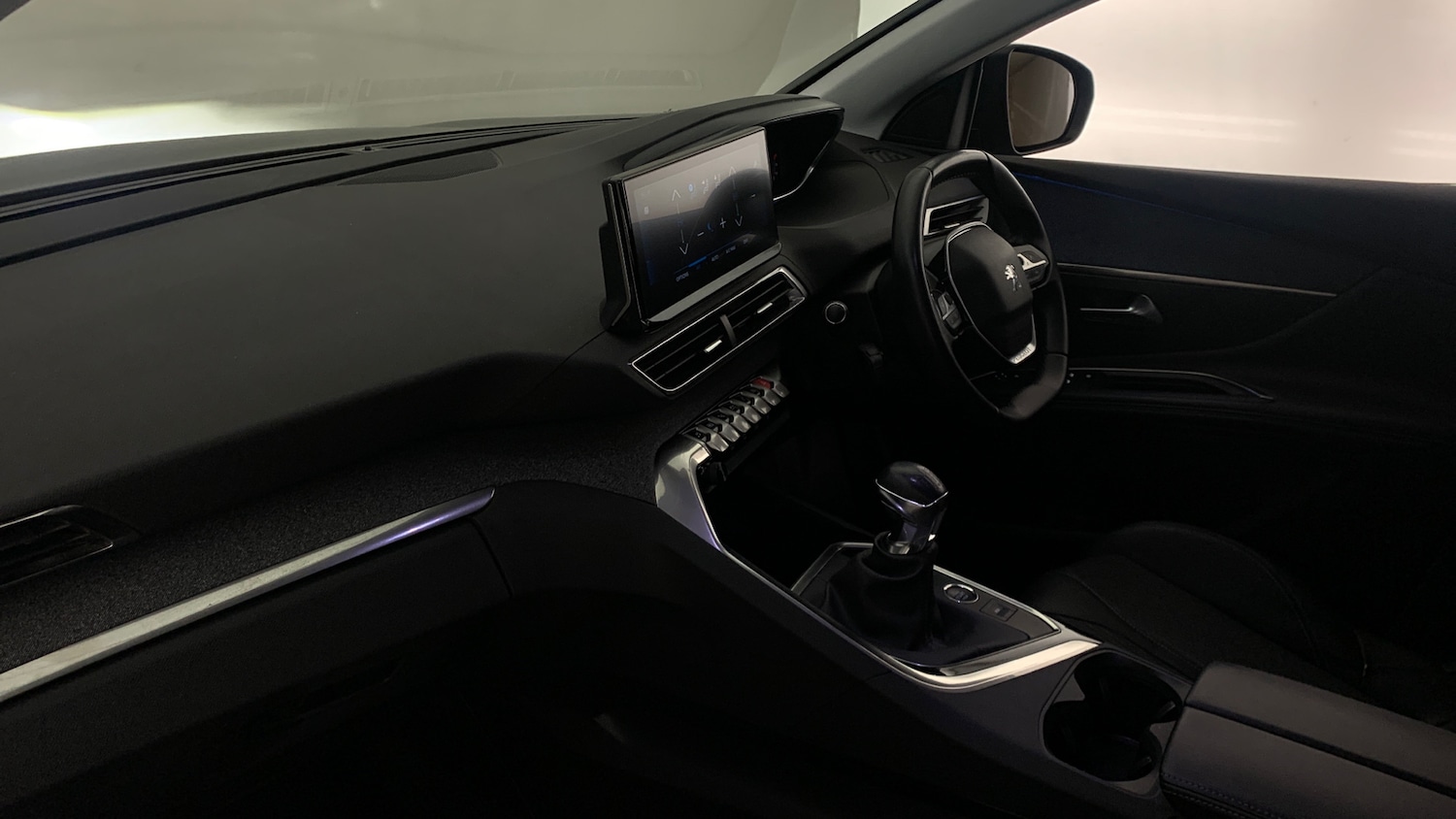 Used Peugeot 3008 2022 for sale - 77192796: Photo 2