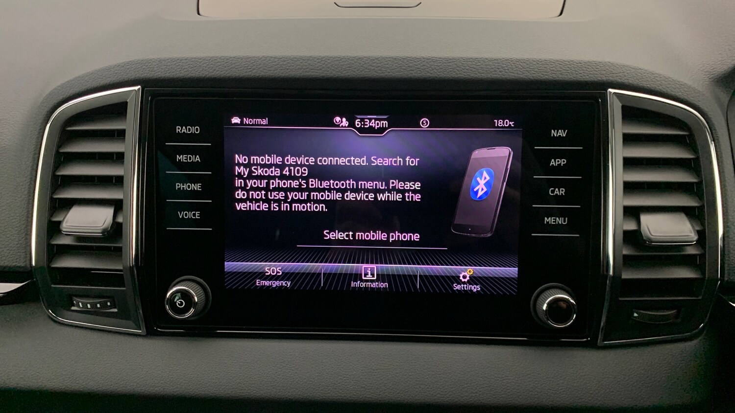 Used Skoda Karoq 2024 for sale - 76043875: Photo 11