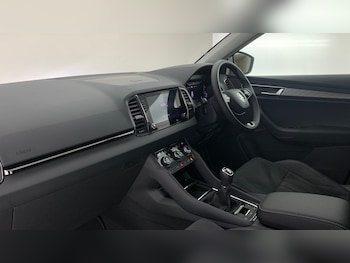 Used Skoda Karoq 2024 for sale - 76043875: Photo