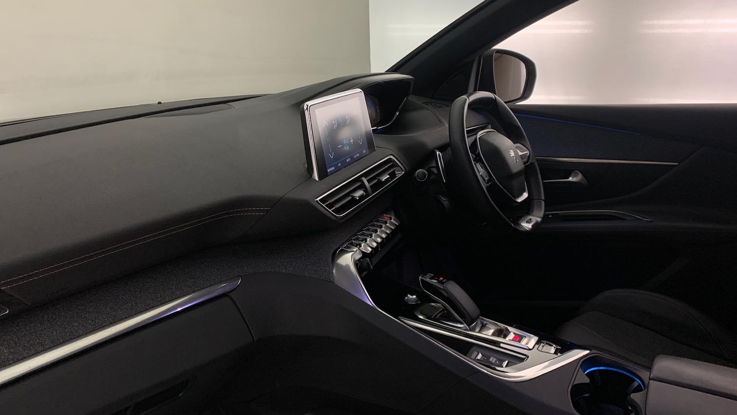 Used Peugeot 3008 2020 for sale - 76400057: Photo 2