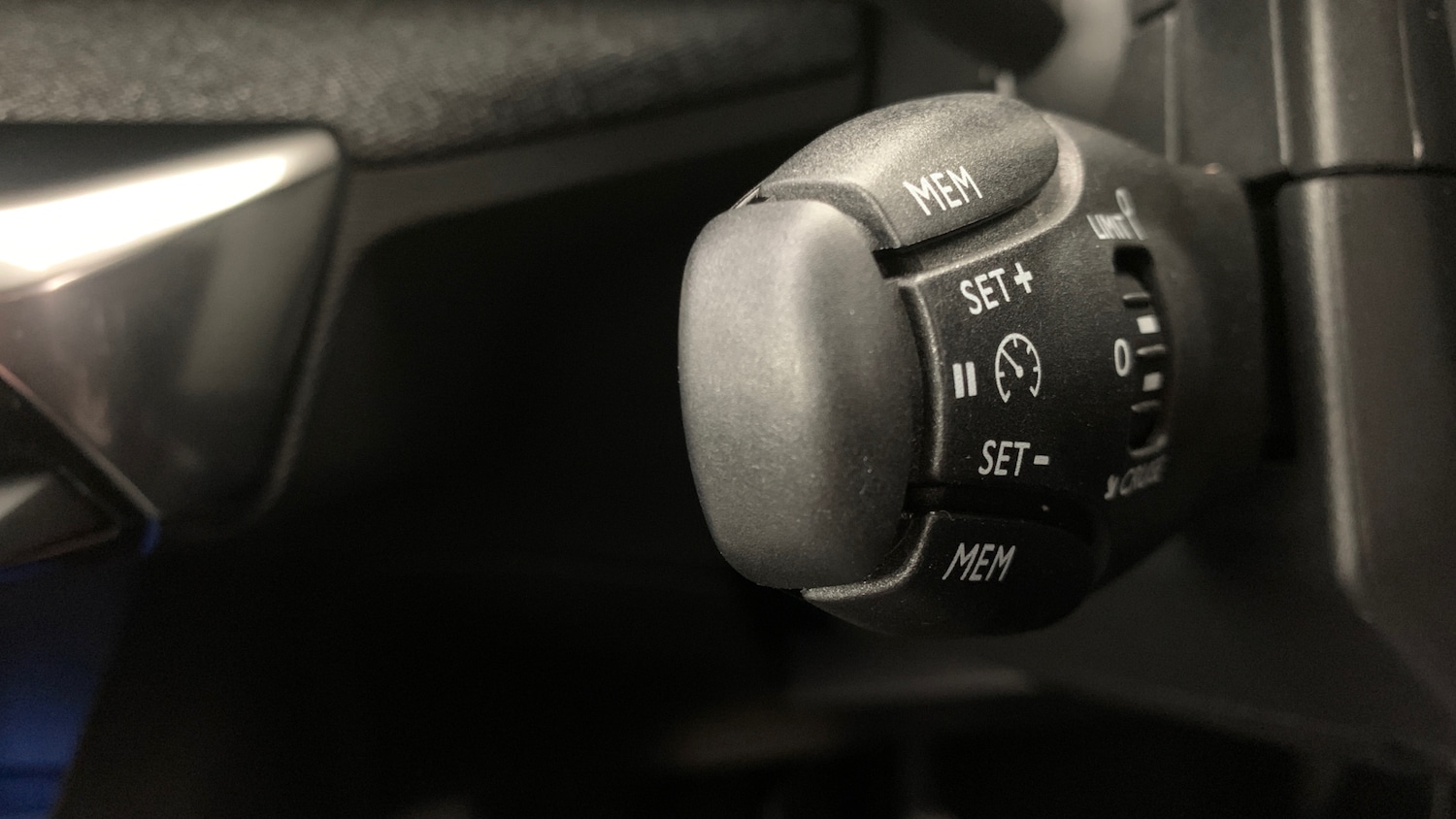 Used Peugeot 3008 2020 for sale - 76400057: Photo 38