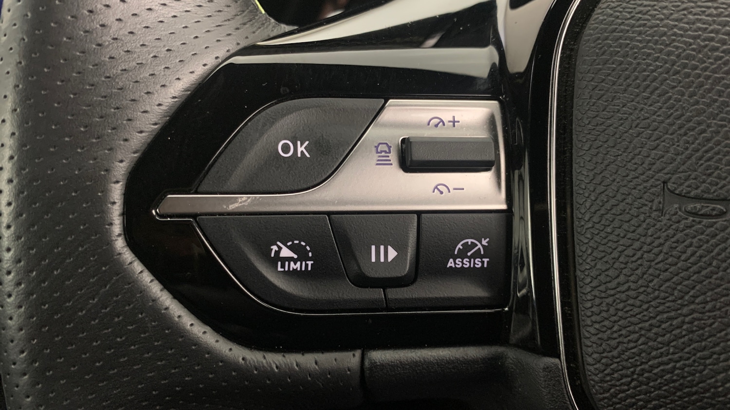 Used Peugeot 408 2024 for sale - 77427022: Photo 19