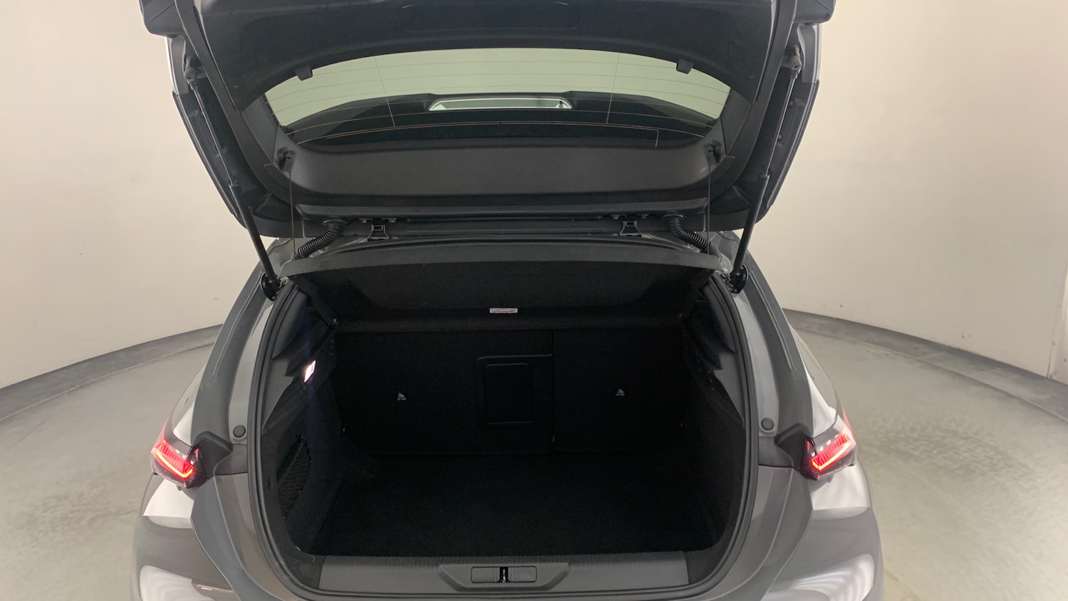 Used Peugeot 308 2025 for sale - 77167123: Photo 6