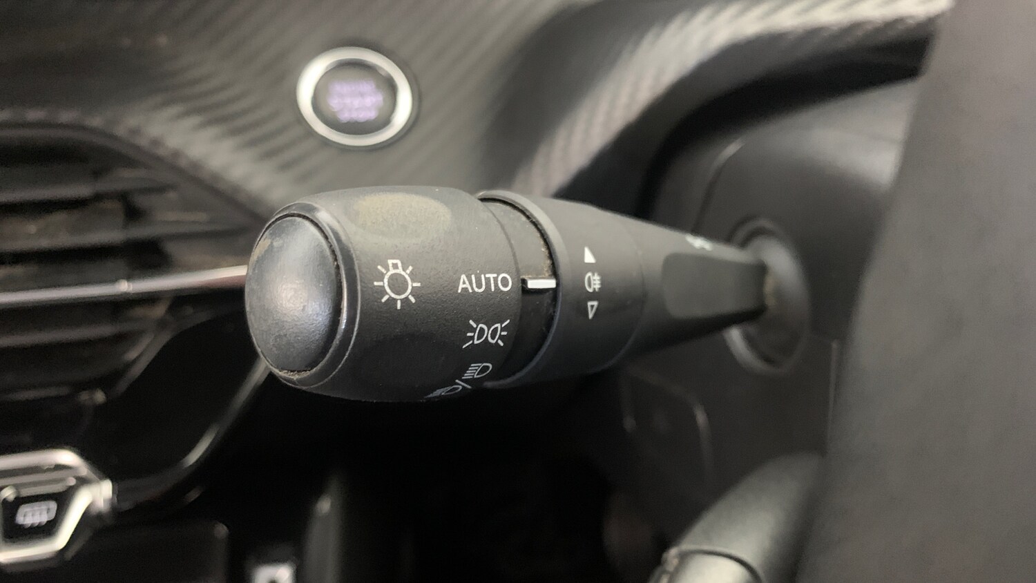 Used Peugeot 2008 2022 for sale - 77634355: Photo 19