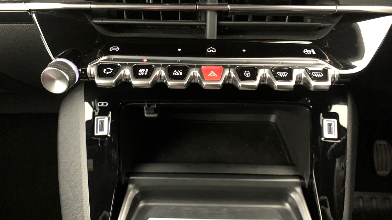 Used Peugeot 2008 2024 for sale - 77110082: Photo 35