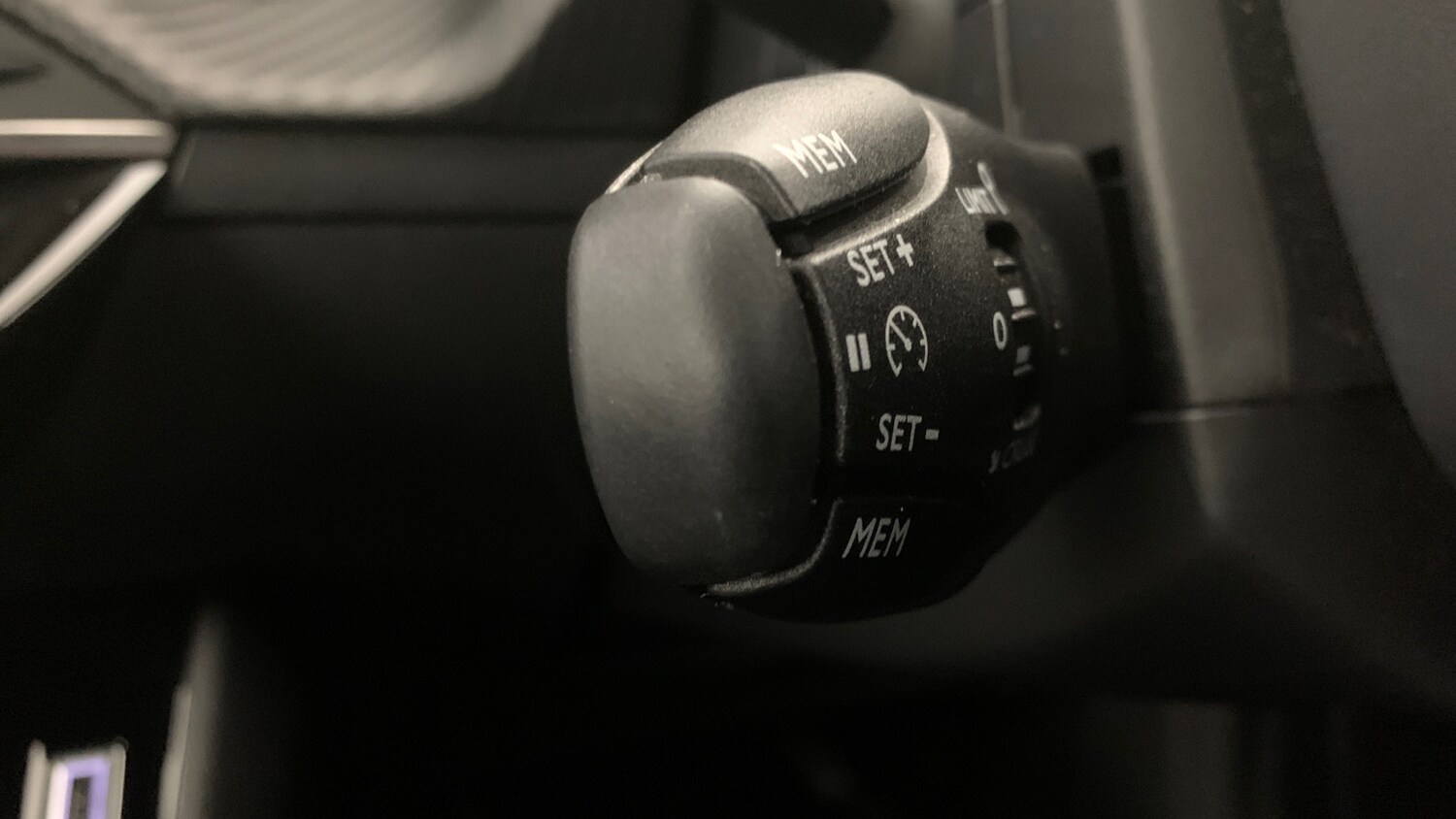 Used Peugeot 2008 2024 for sale - 77110082: Photo 45