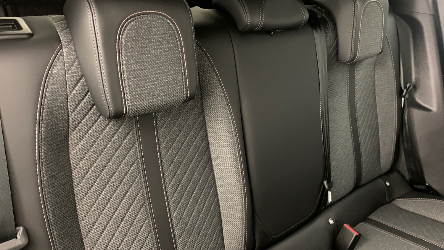 Used Peugeot 2008 2024 for sale - 77110082: Photo 8