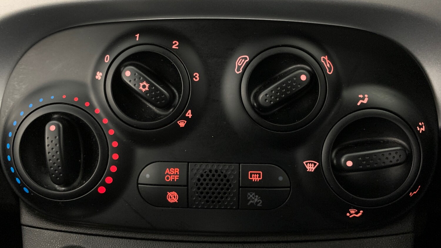 Used Fiat 500 2021 for sale - 78087716: Photo 32