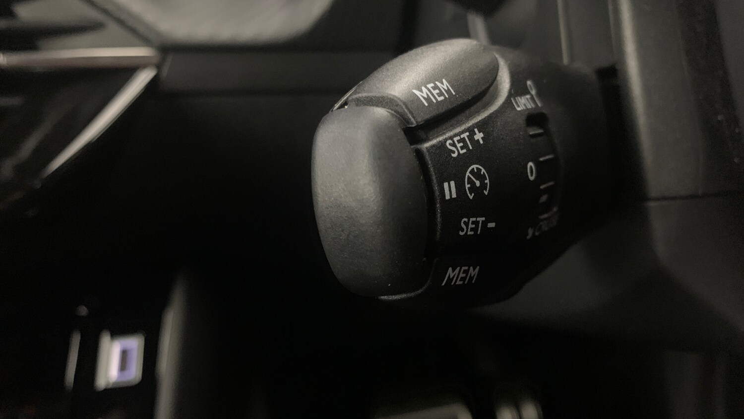 Used Peugeot 2008 2024 for sale - 76061538: Photo 37