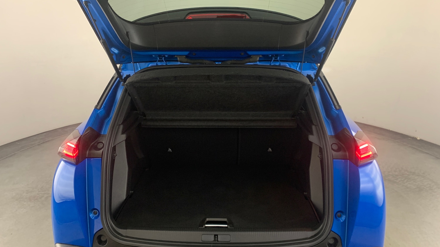 Used Peugeot 2008 2024 for sale - 76061538: Photo 5