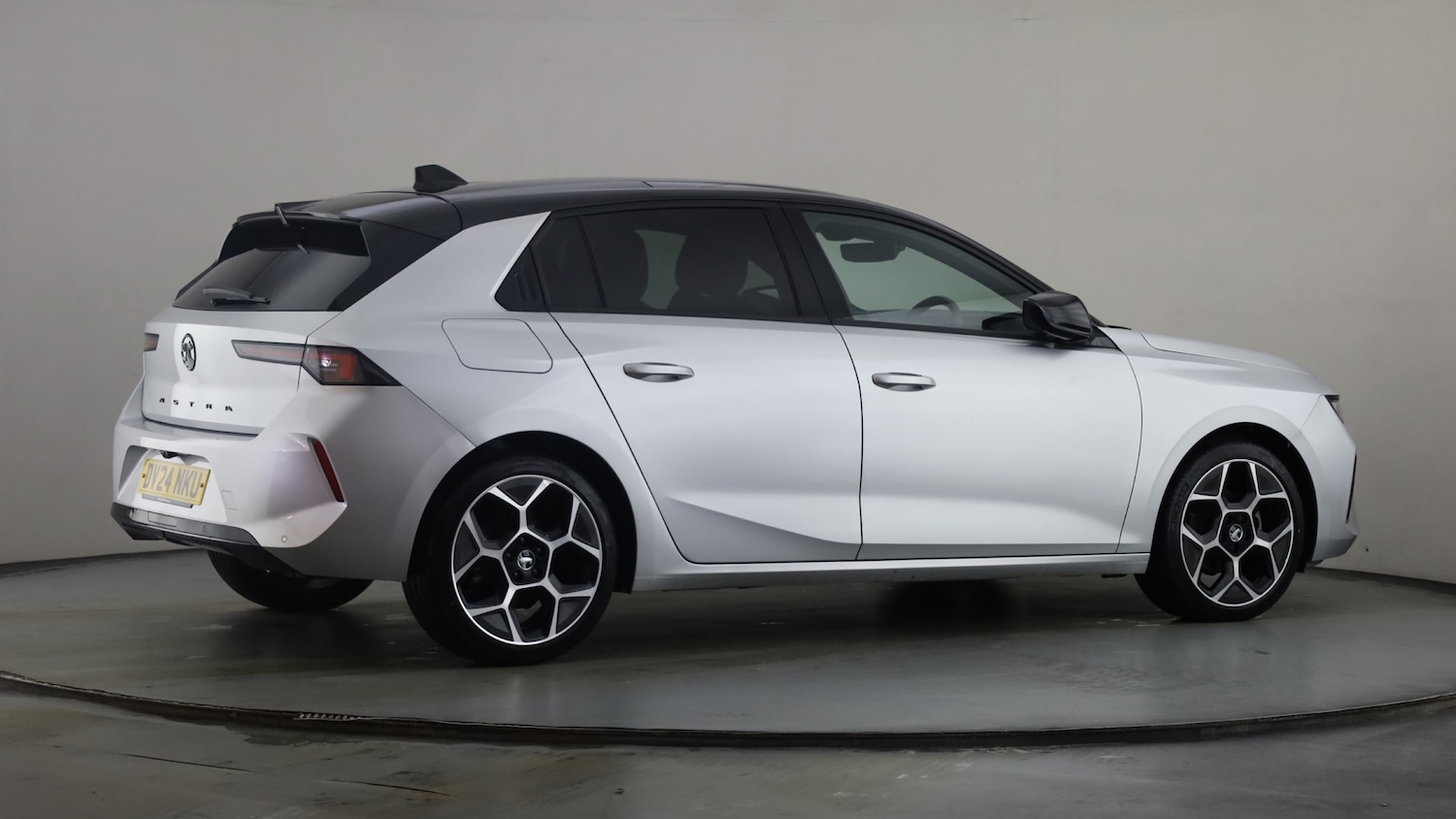 Used Vauxhall Astra 2024 for sale - 76110300: Photo 12
