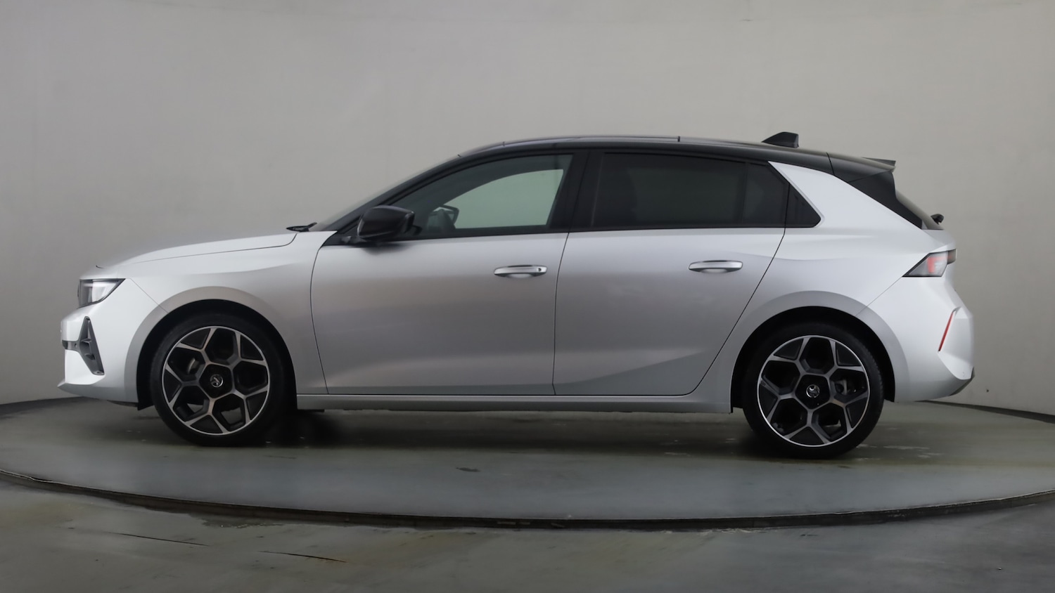 Used Vauxhall Astra 2024 for sale - 76110300: Photo 14