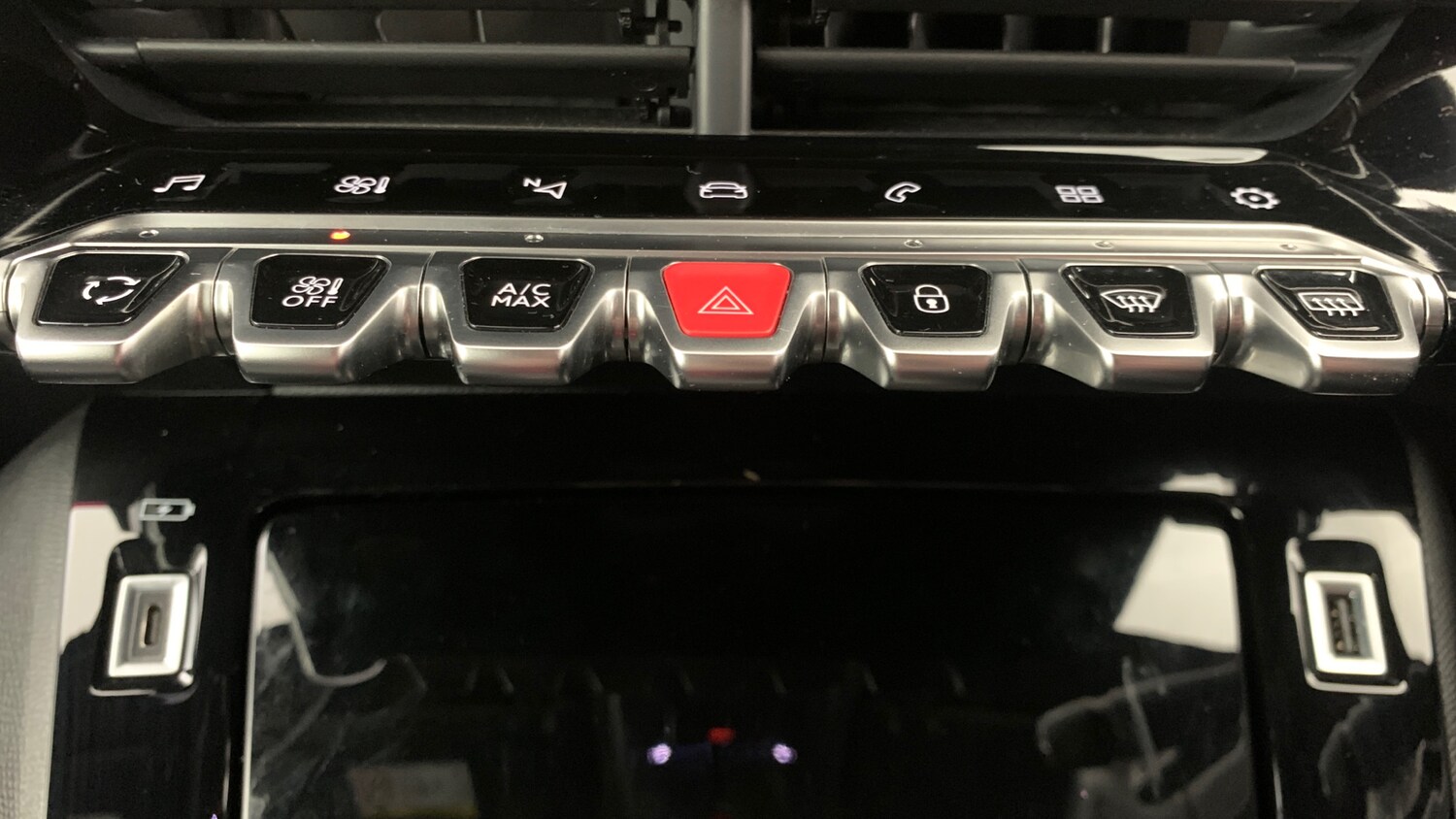 Used Peugeot 208 2023 for sale - 76260939: Photo 30