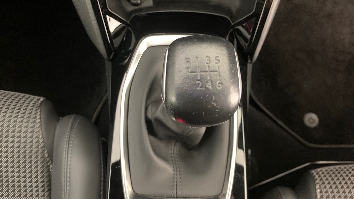 Used Peugeot 208 2023 for sale - 76260939: Photo 31