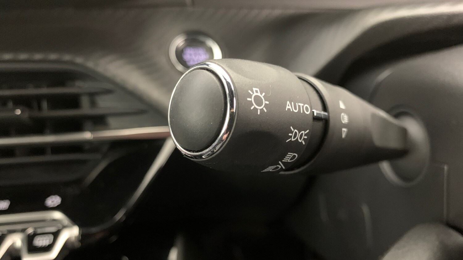 Used Peugeot 208 2023 for sale - 76260939: Photo 34