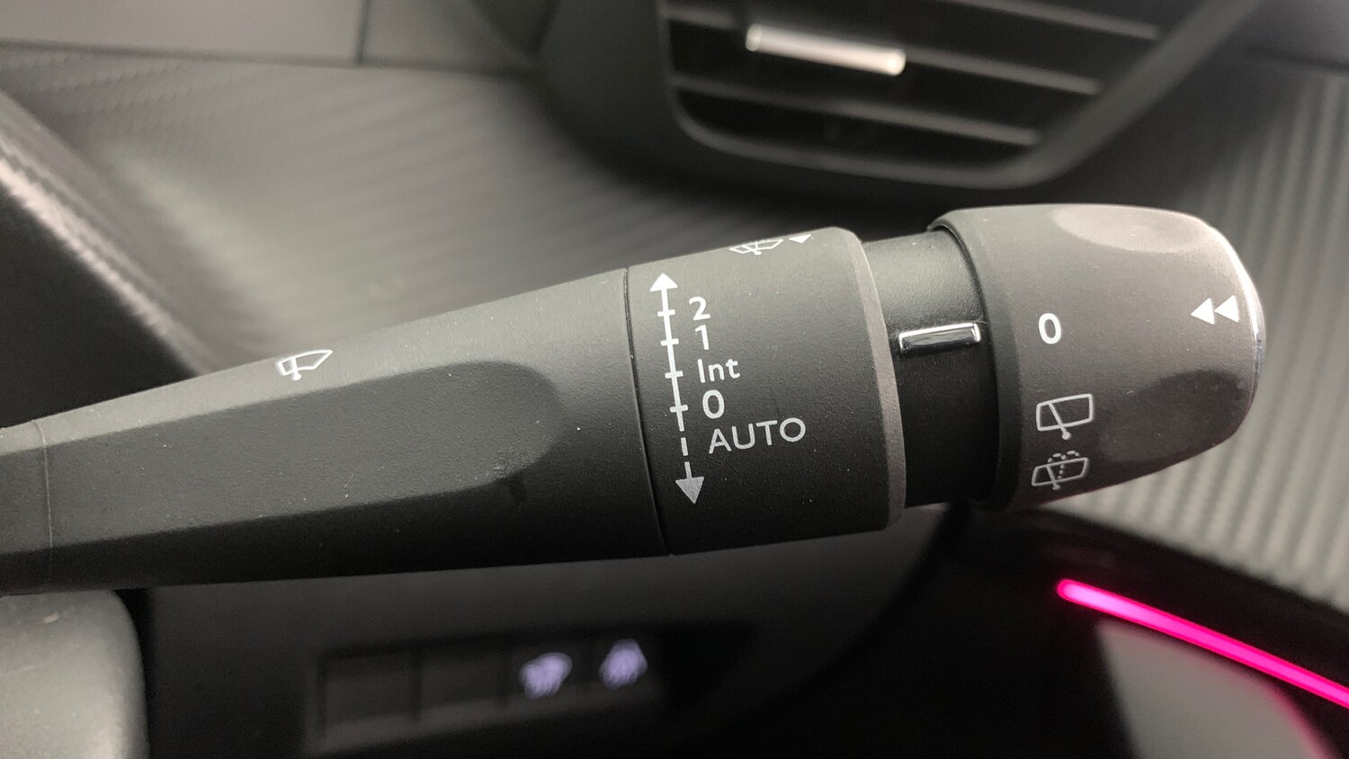 Used Peugeot 208 2023 for sale - 76260939: Photo 35