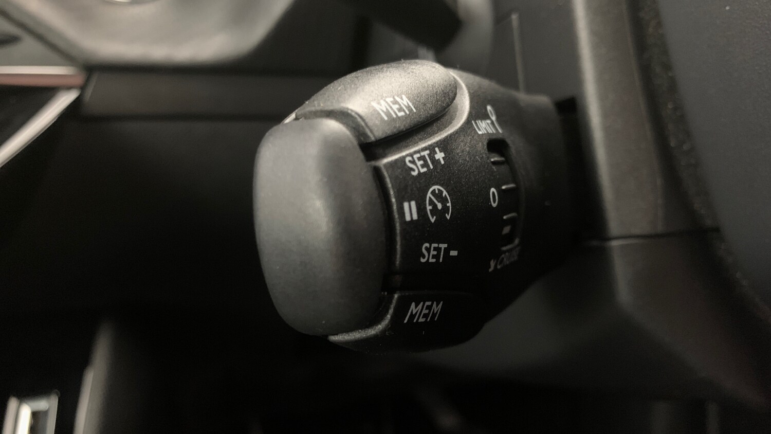 Used Peugeot 208 2023 for sale - 76260939: Photo 36