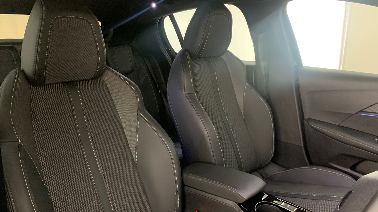 Used Peugeot 208 2024 for sale - 76887893: Photo 47