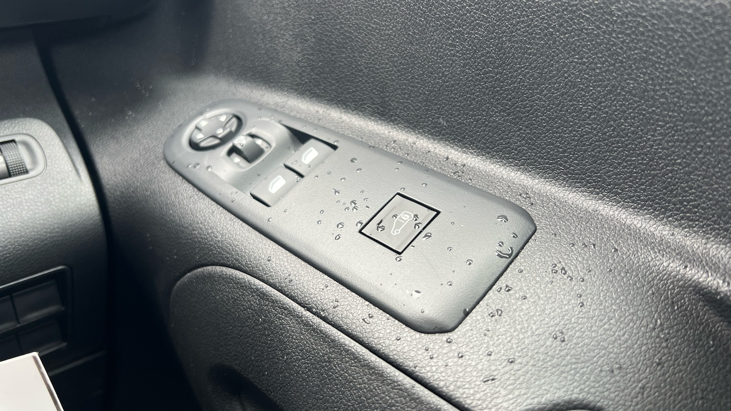 Used Peugeot Partner 2023 for sale - 77082324: Photo 23