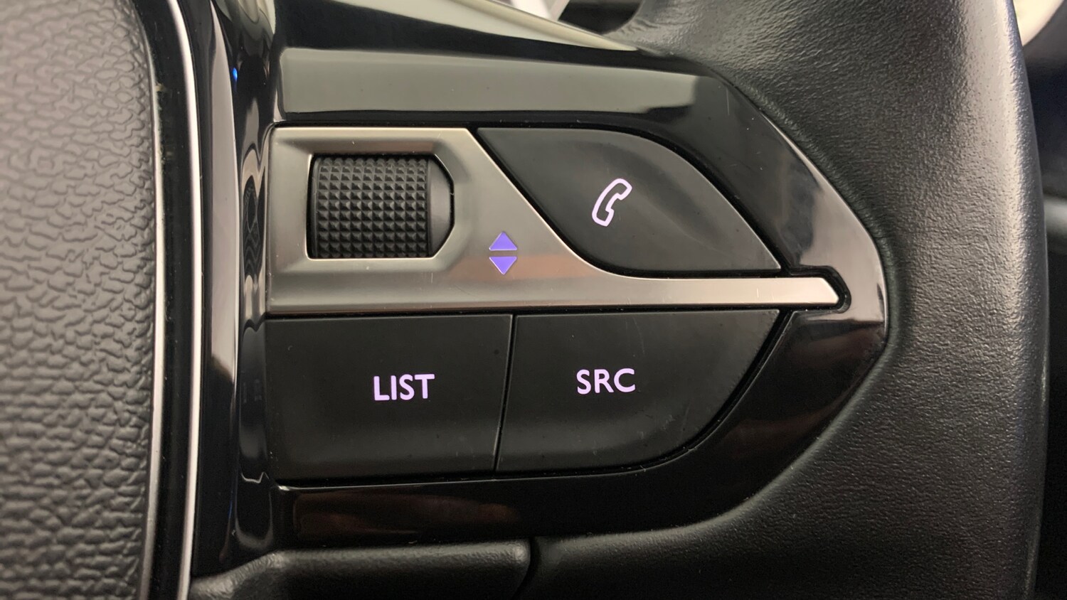 Used Peugeot 3008 2018 for sale - 77511927: Photo 18