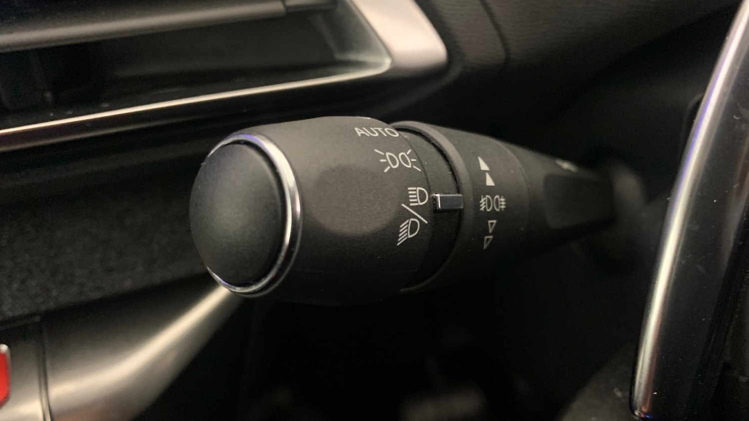 Used Peugeot 3008 2018 for sale - 77511927: Photo 34