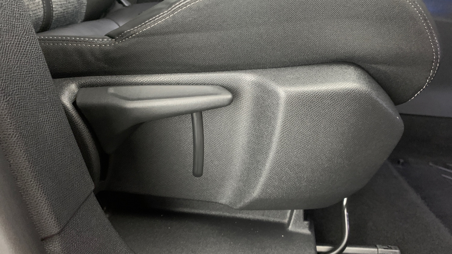 Used Peugeot 3008 2018 for sale - 77511927: Photo 41