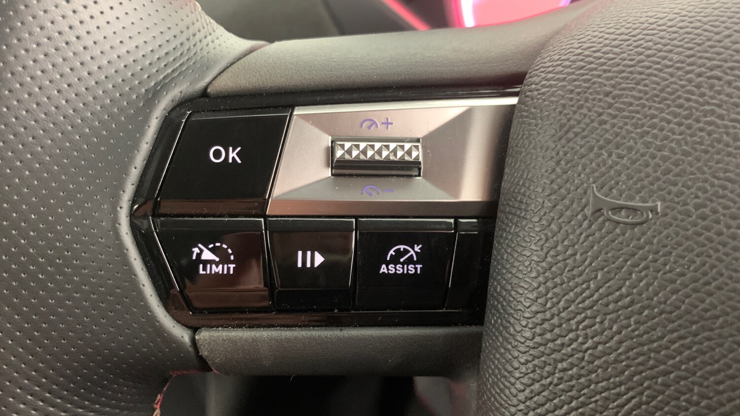 Used DS Automobiles DS 3 2024 for sale - 75916372: Photo 19