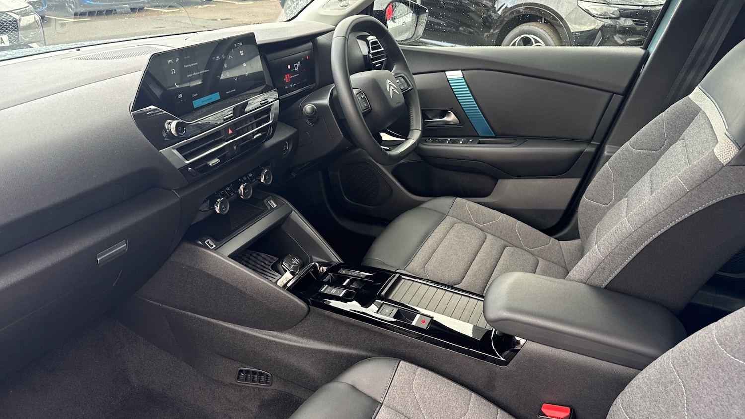 Used Citroen C4 2023 for sale - 76175998: Photo 12