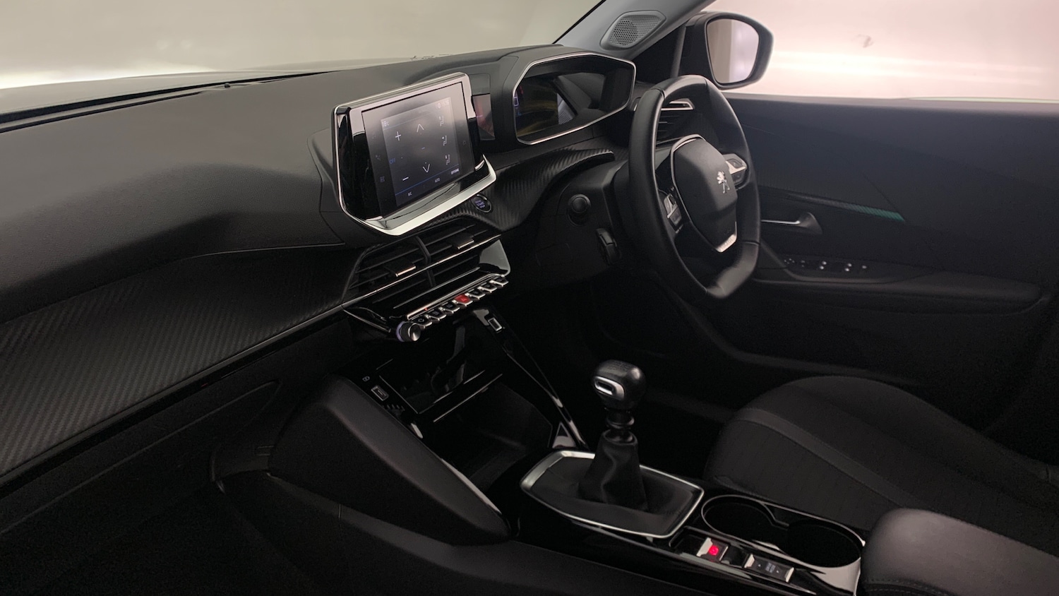 Used Peugeot 2008 2022 for sale - 76840369: Photo 2