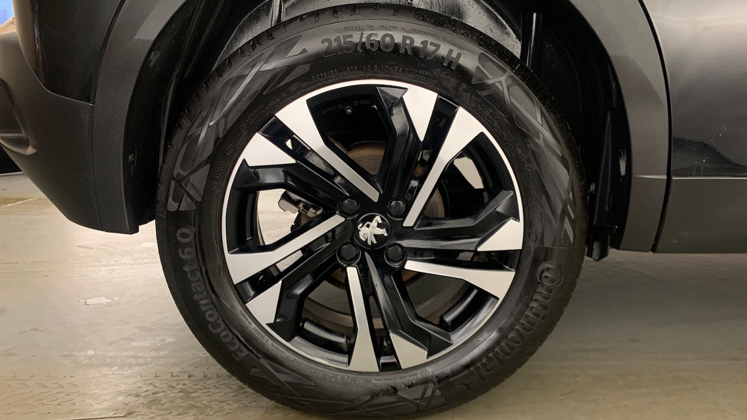 Used Peugeot 2008 2022 for sale - 76840369: Photo 22