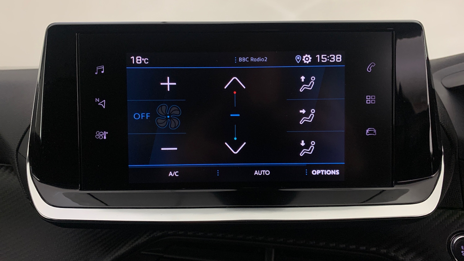 Used Peugeot 2008 2022 for sale - 76840369: Photo 24