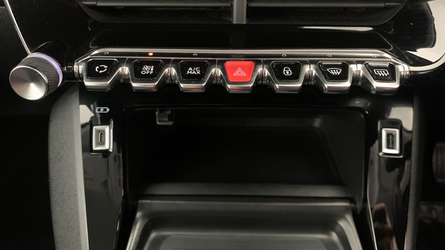 Used Peugeot 2008 2022 for sale - 76840369: Photo 30