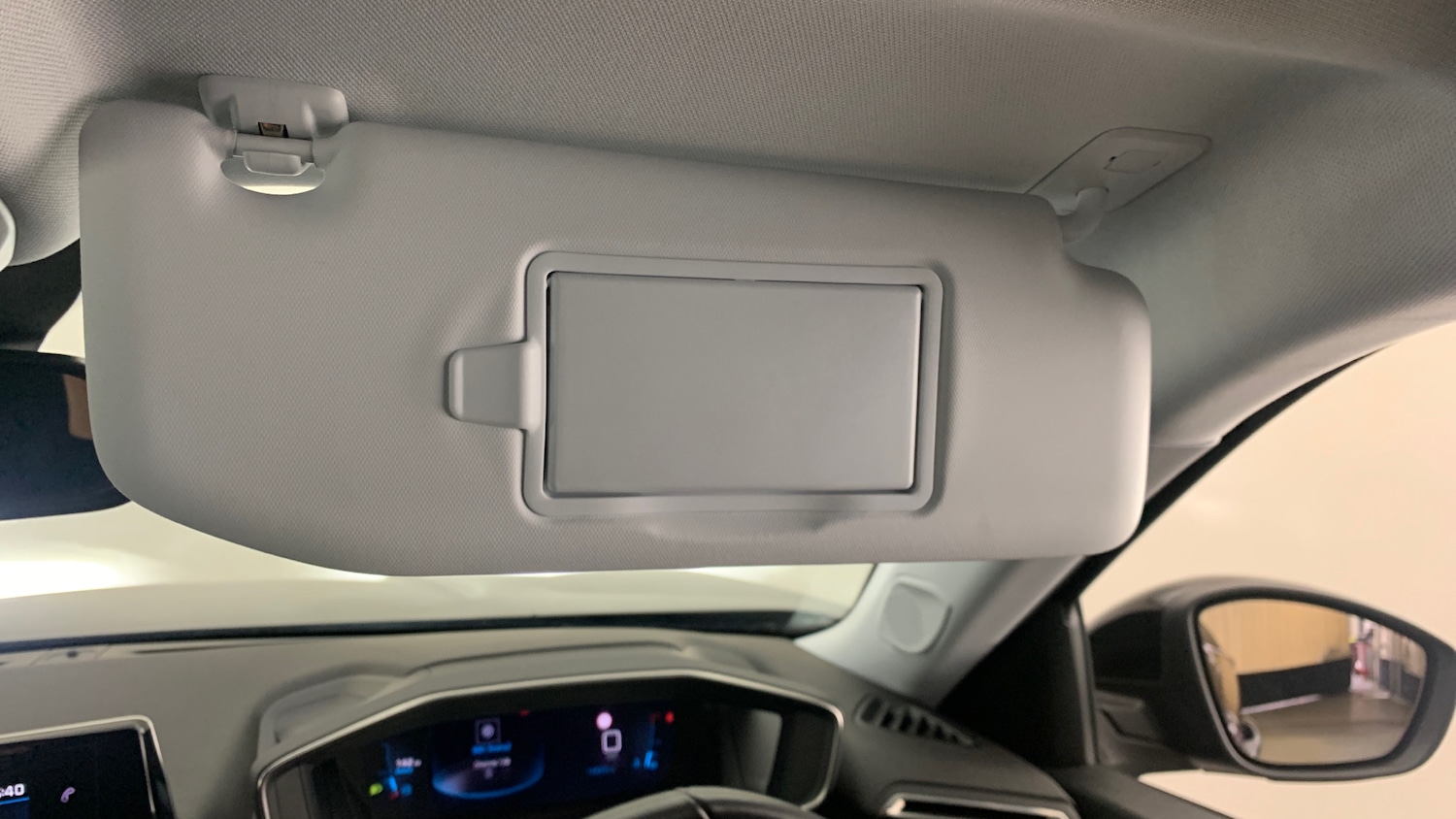 Used Peugeot 2008 2022 for sale - 76840369: Photo 35