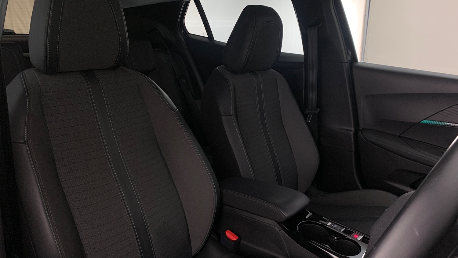 Used Peugeot 2008 2022 for sale - 76840369: Photo 49