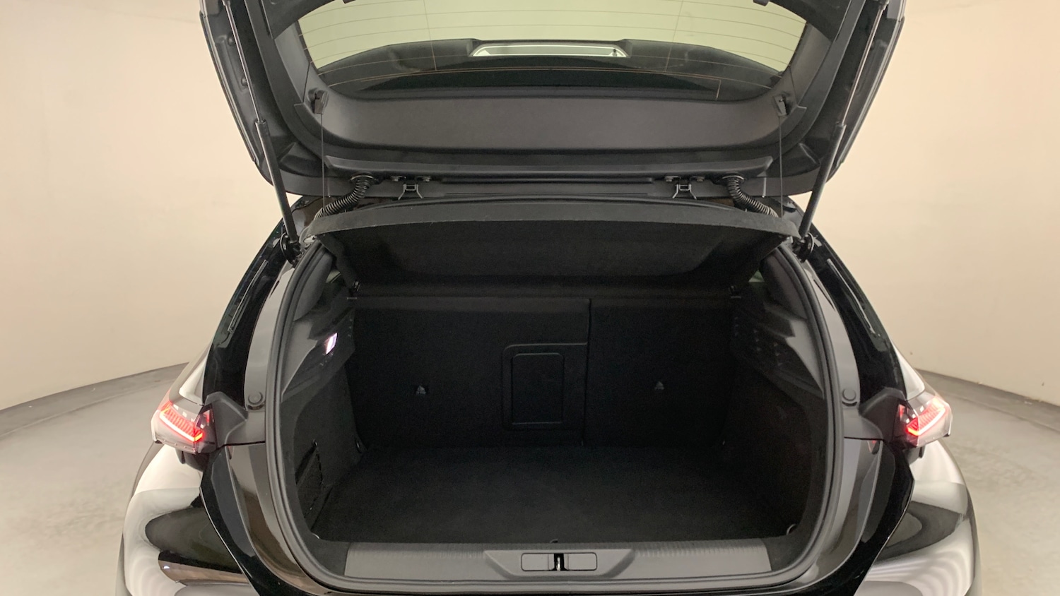 Used Peugeot 308 2023 for sale - 76608969: Photo 5