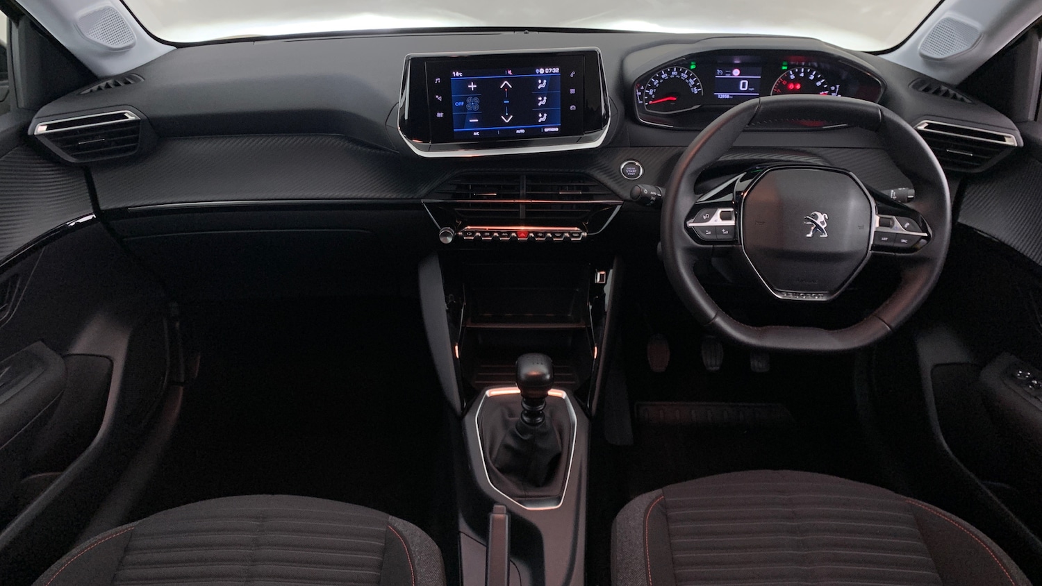 Used Peugeot 208 2024 for sale - 76772610: Photo 10