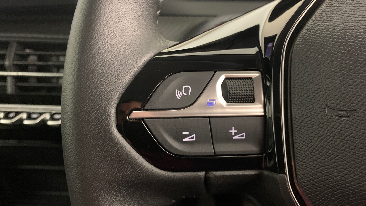 Used Peugeot 208 2024 for sale - 76772610: Photo 20