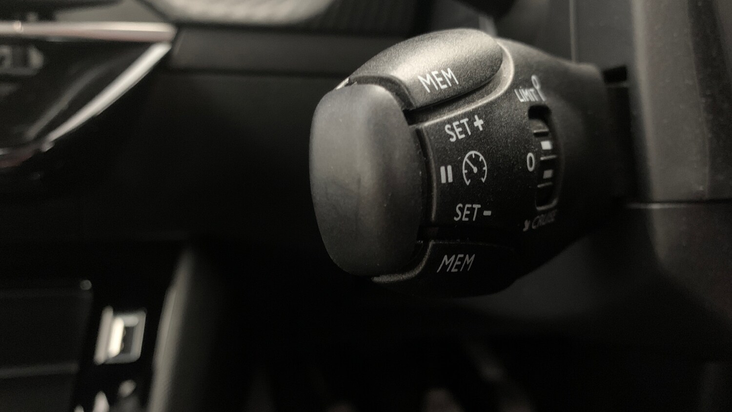 Used Peugeot 208 2024 for sale - 76772610: Photo 42