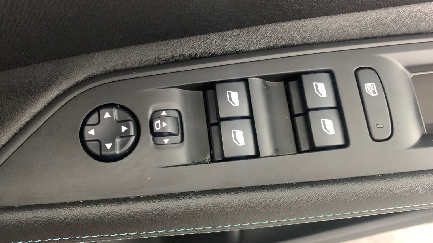 Used Peugeot 3008 2021 for sale - 76190399: Photo 40