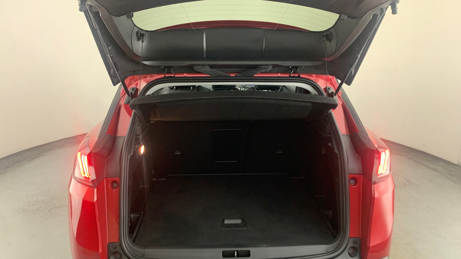 Used Peugeot 3008 2021 for sale - 76190399: Photo 5