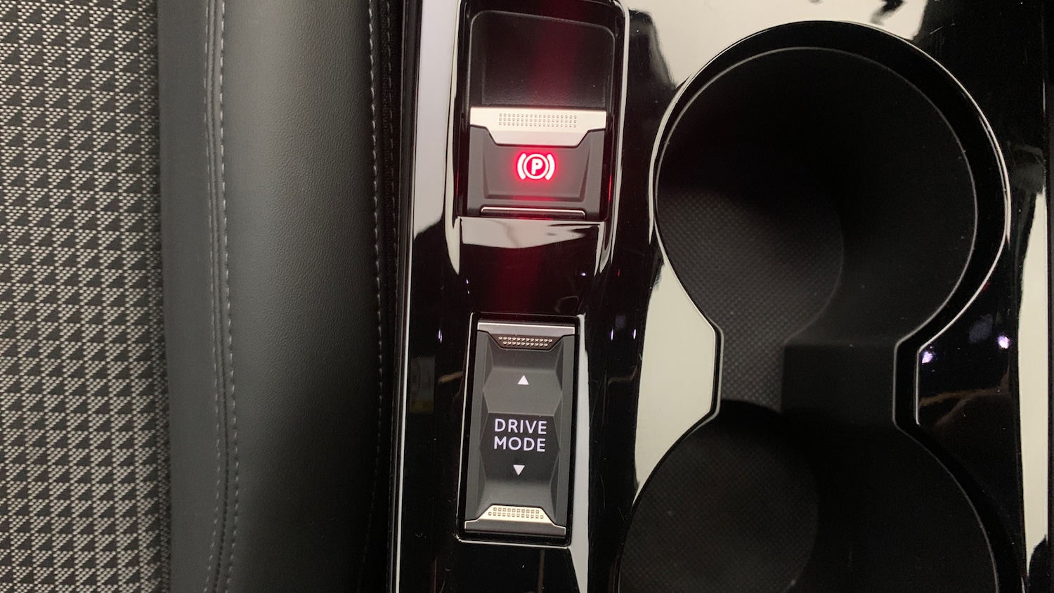 Used Peugeot 2008 2023 for sale - 76123567: Photo 31