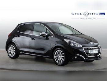 Used Peugeot 208 2017 for sale - 79389395: Photo