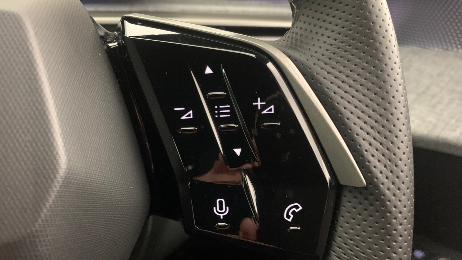 Used Peugeot 5008 2025 for sale - 76998834: Photo 19